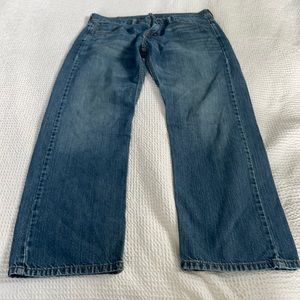 Levi’s 569 Jeans